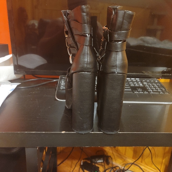 Platform boots - Picture 4 of 5